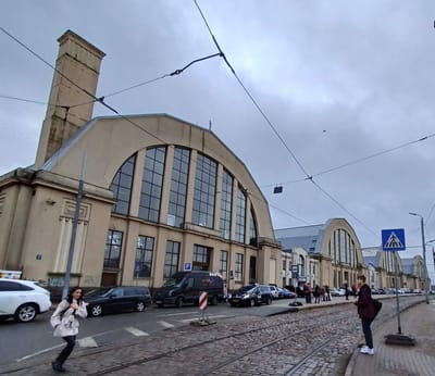 These enormous market halls face the central bus station.